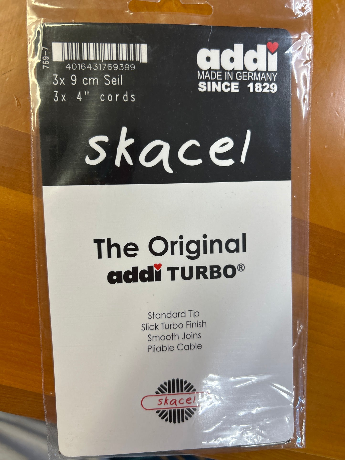 Skacel 3x9cm  3x 4” cords