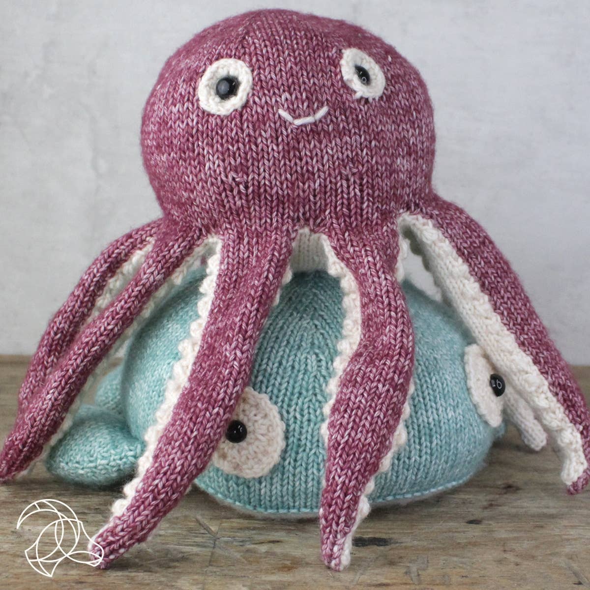 Willy Whale Knitting Kit