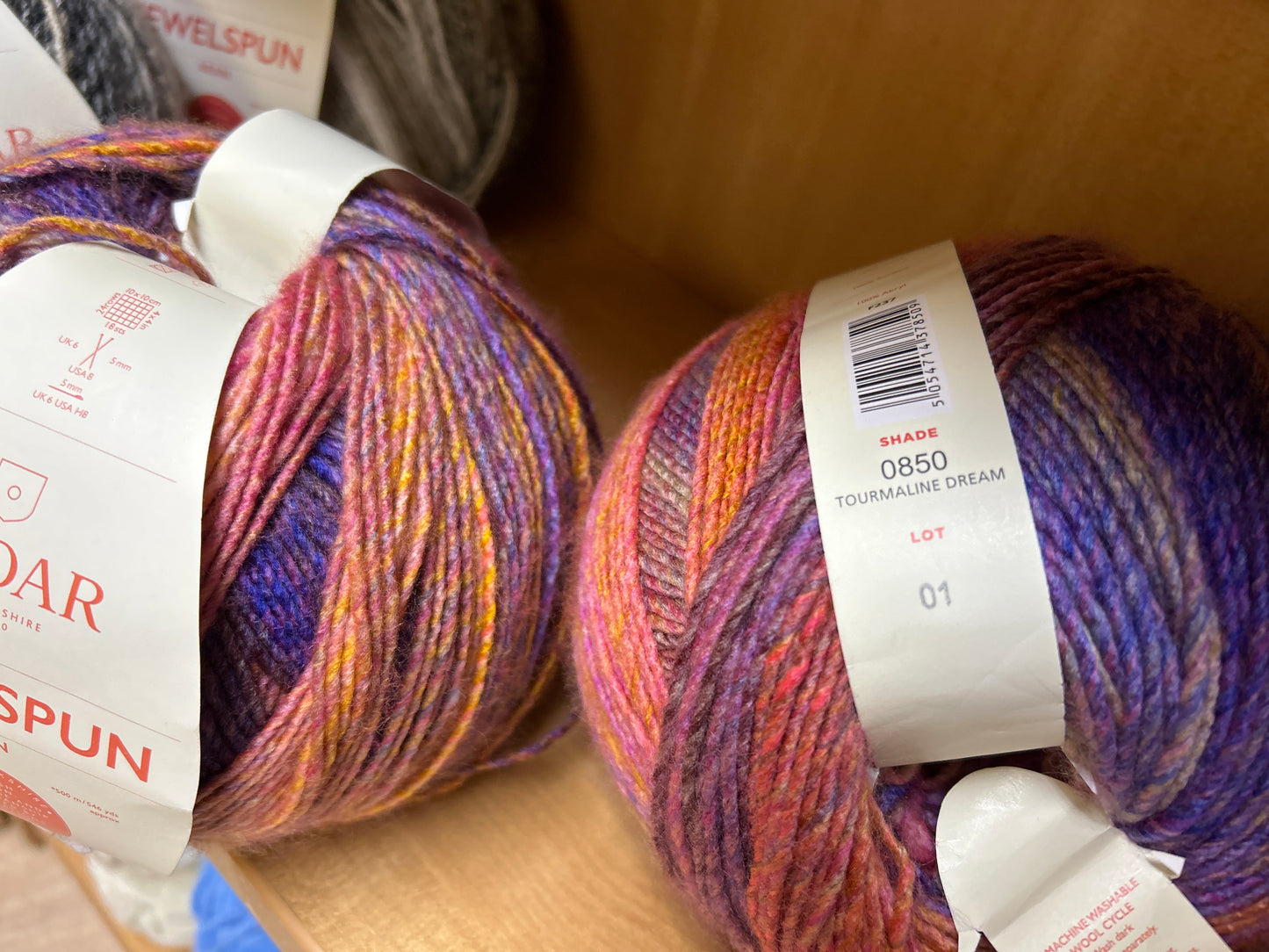 Sirdar Jewelspun Aran