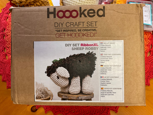 Hooked DIY craft set Sheep Robby