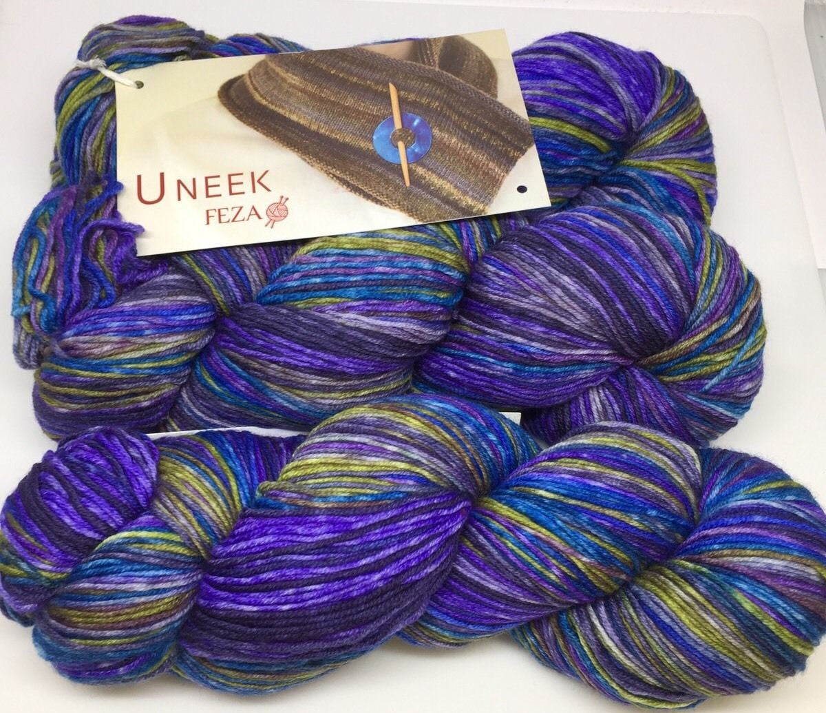 Uneek Self-Striping Fingering (Sock Weight)
