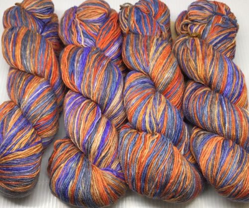 Uneek Self-Striping Fingering (Sock Weight)
