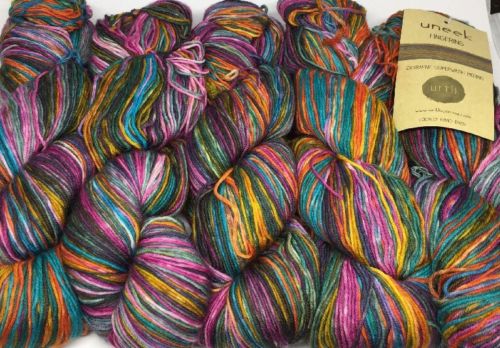 Uneek Self-Striping Fingering (Sock Weight)